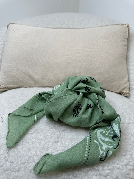 Foulard Kuj