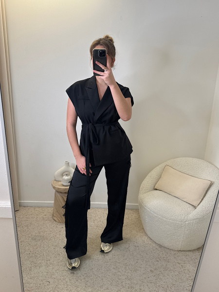 Blazer sans manches ceinturé