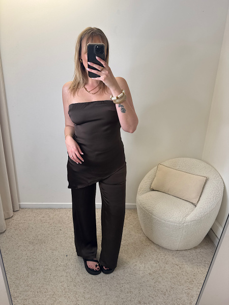 Top satiné asymétrique