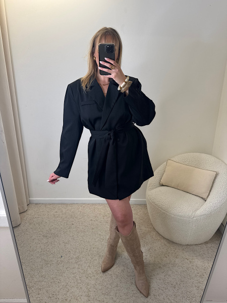 Robe blazer ceinturée
