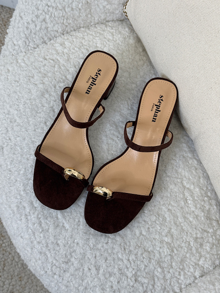 Sandales daim bijoux