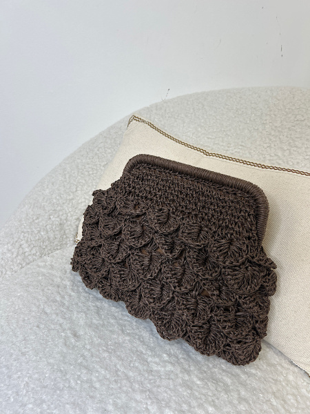 Pochette crochet marron