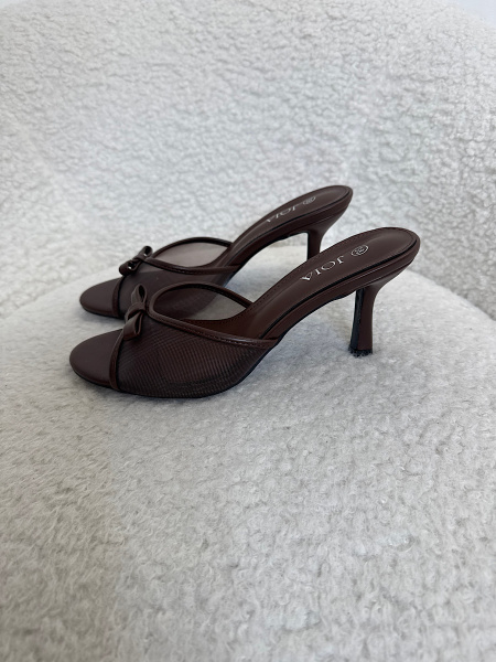 Mules à talon noeuds