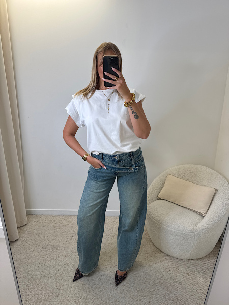 T-shirt epaulettes