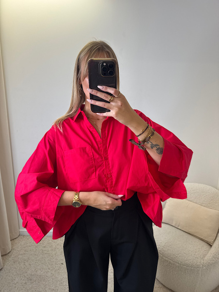 Chemise red